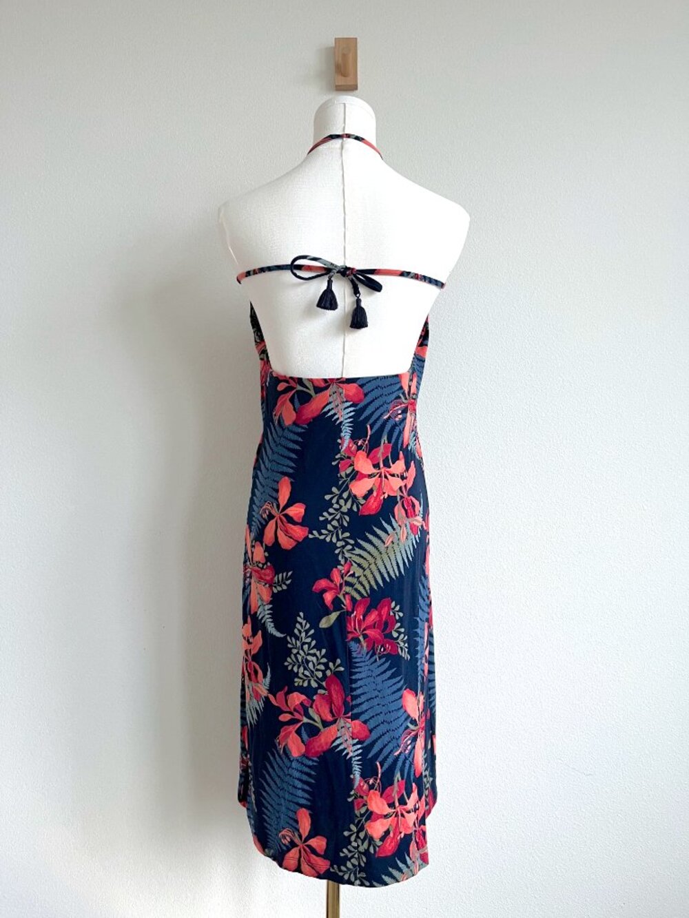 Tommy Bahama Tropical Floral Halter Dress - Open Back with Tassel Tie - Size XS - Picture 2 of 8